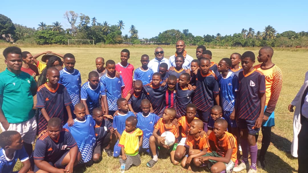 Eric ABIDAL, une visite pleine d’espoir